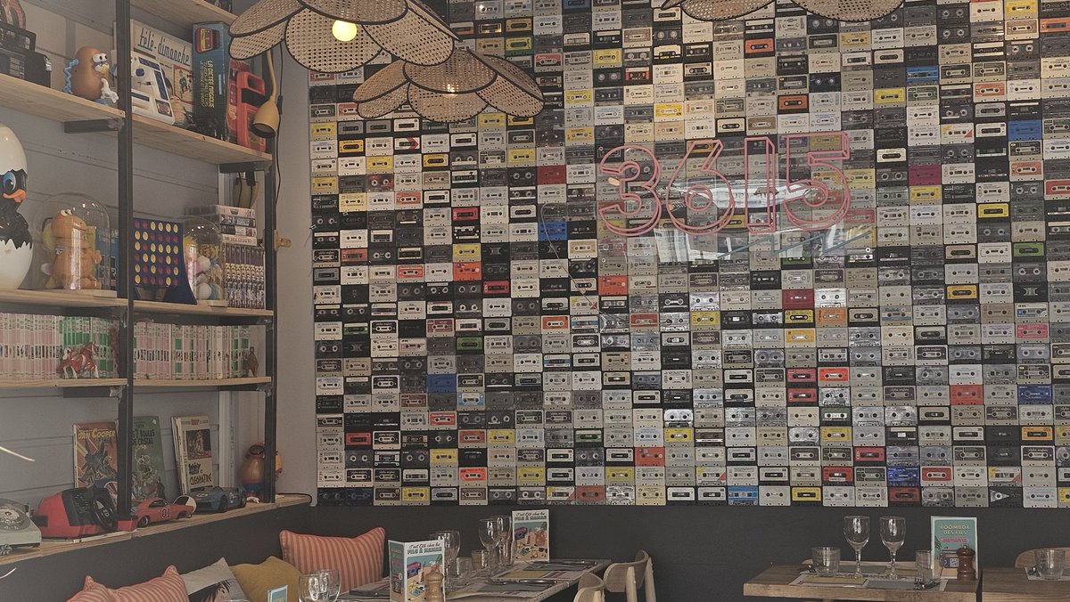 ppgarcia75's tweet image. Big Love sur la ville d'Angers où, en me baladant, j'ai eu la chance de rencontrer de nombreux abonnés. @Angers
je vous souhaite un bon samedi !!