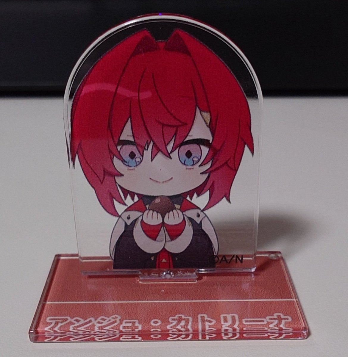 Tetra_ction's tweet image. チョコエッグのにじさんじ、誰か欲しいのある？？って職場の子にきかれたからアンジュ！！って答えたらくれた(♡˙³˙)

きゃわ♡
