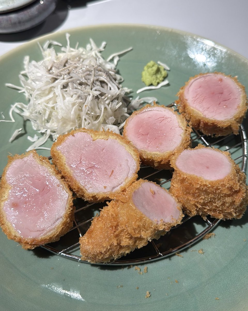 mukco2's tweet image. 히레카츠 맛있다♡