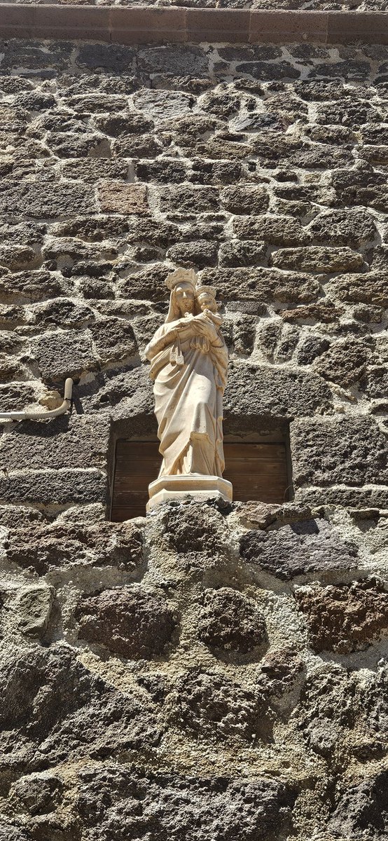 Mère de l’espérance, priez pour nous
Campanile de la cathédrale Saint Antoine de Castelsardo, Sardaigne via Cyrille