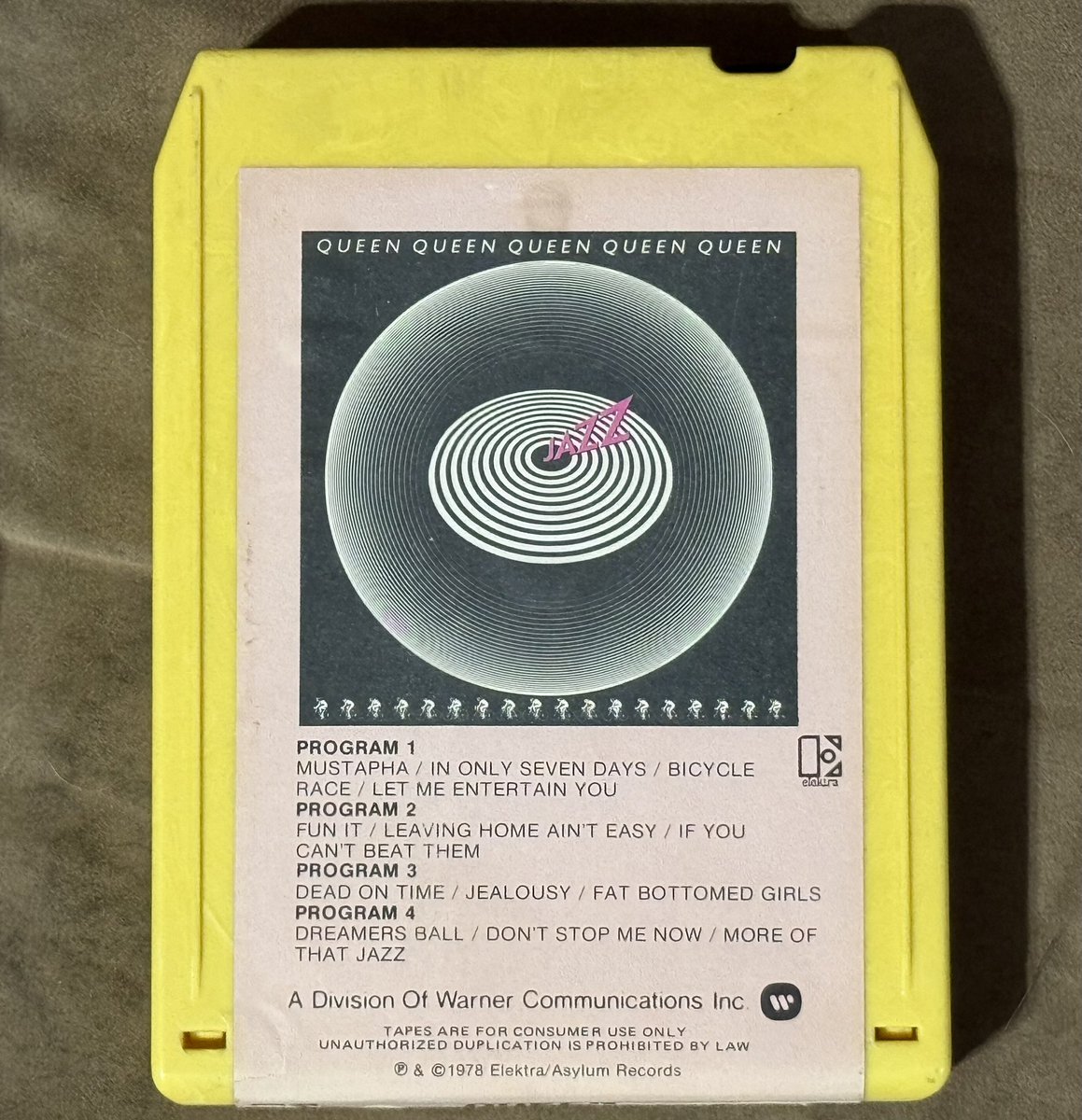 TimsVinyl's tweet image. HBD to Brian May. On the latest TVC, I update my Queen 8-Track collection.
youtube.com/@timsvinylconf…