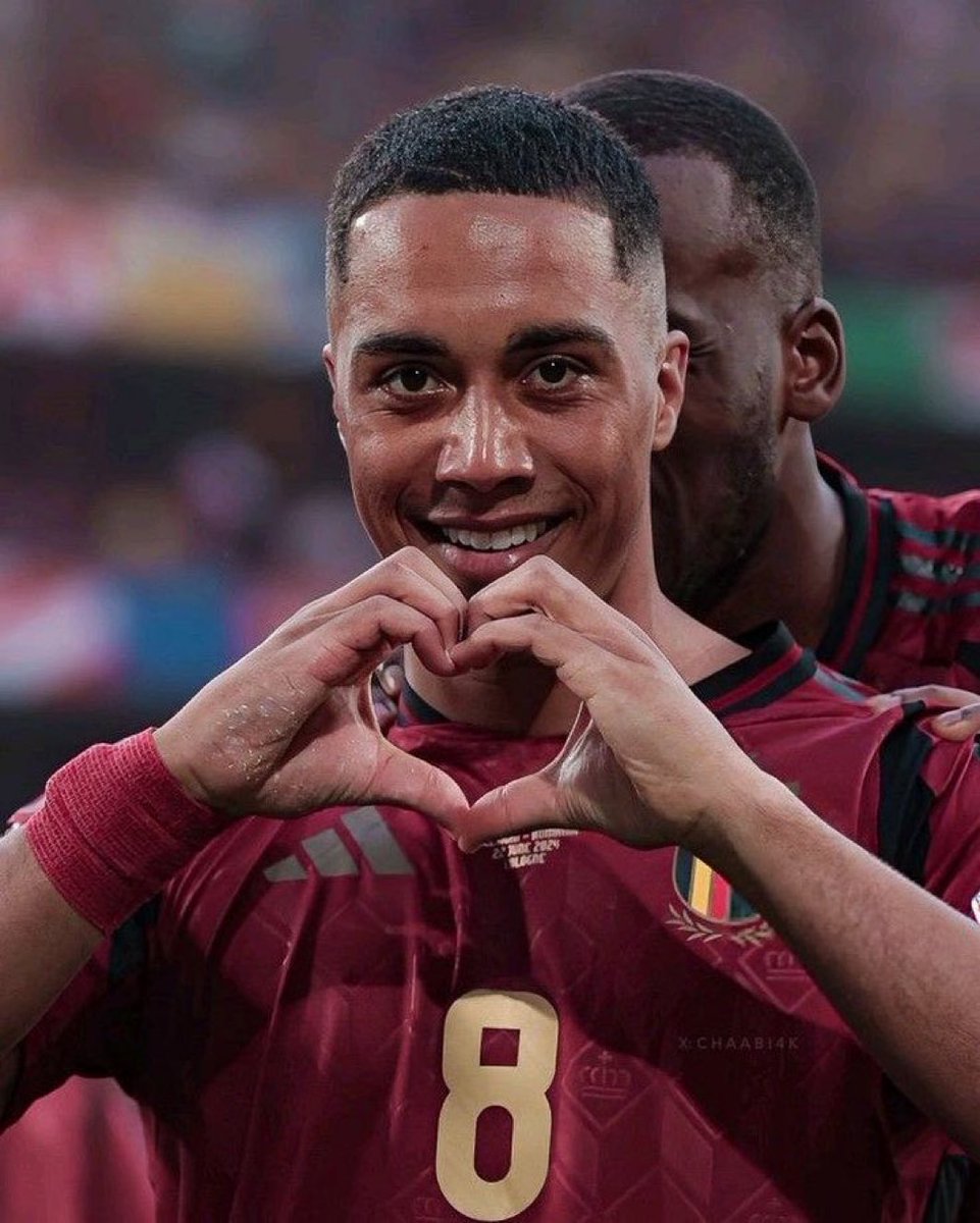 تو انتبه لاخبار تيليمانس 

بلانيس .. شرير جدا

المواصفات المطلوبة للاتحاد بالمللللي 

صفقة كبرى لو تمت لنا 

نقلة نوعية غير عادية 

كل شيء تبغاه بلاعب وسط متكامل و سوبر .. 👏🏻