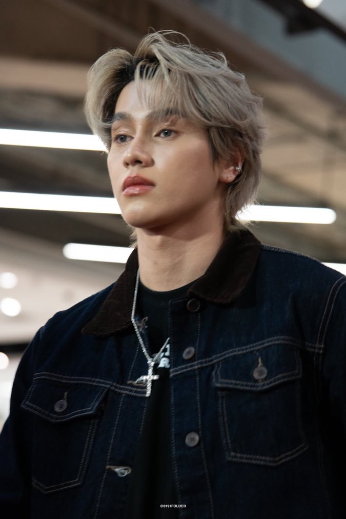 rizriezzz's tweet photo. Just woowwwwww

SMART X JEANS FEST BY NIYOMJEANS
#RBSNiyomJeansXSmart

#smartcsnp 
#smartchisanupong https://t.co/7J0ccqINUg