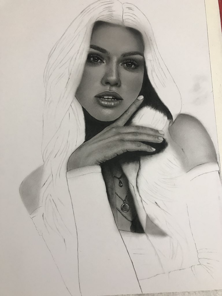 ShahnaMok's tweet photo. gm fam 🌱
🖤🩶🤍🖤🩶🤍🖤🩶🤍
Onyx
made by pencil and charcoal and brush on cardboard in hyperrealistic tecnique and this is the #ArtWorkProcess
#ArtistOnTwitter
https://t.co/8e5ybvgPF1 https://t.co/yhOfBZMSGs