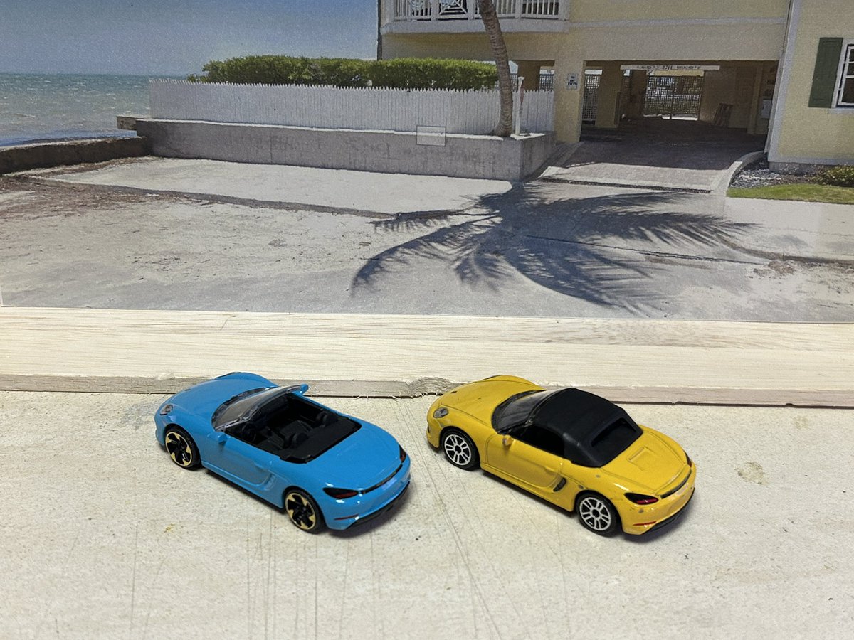 porschegmbh's tweet photo. #ホットウィール #マジョレット  #718の日  #Porsche  #Cayman  #boxter 
昨日が終わってまだ24時間が過ぎてないので実質7月18日です💦💦改めてCooooool😎✨718なのに982型なのです👍 https://t.co/paFRbJMhVB