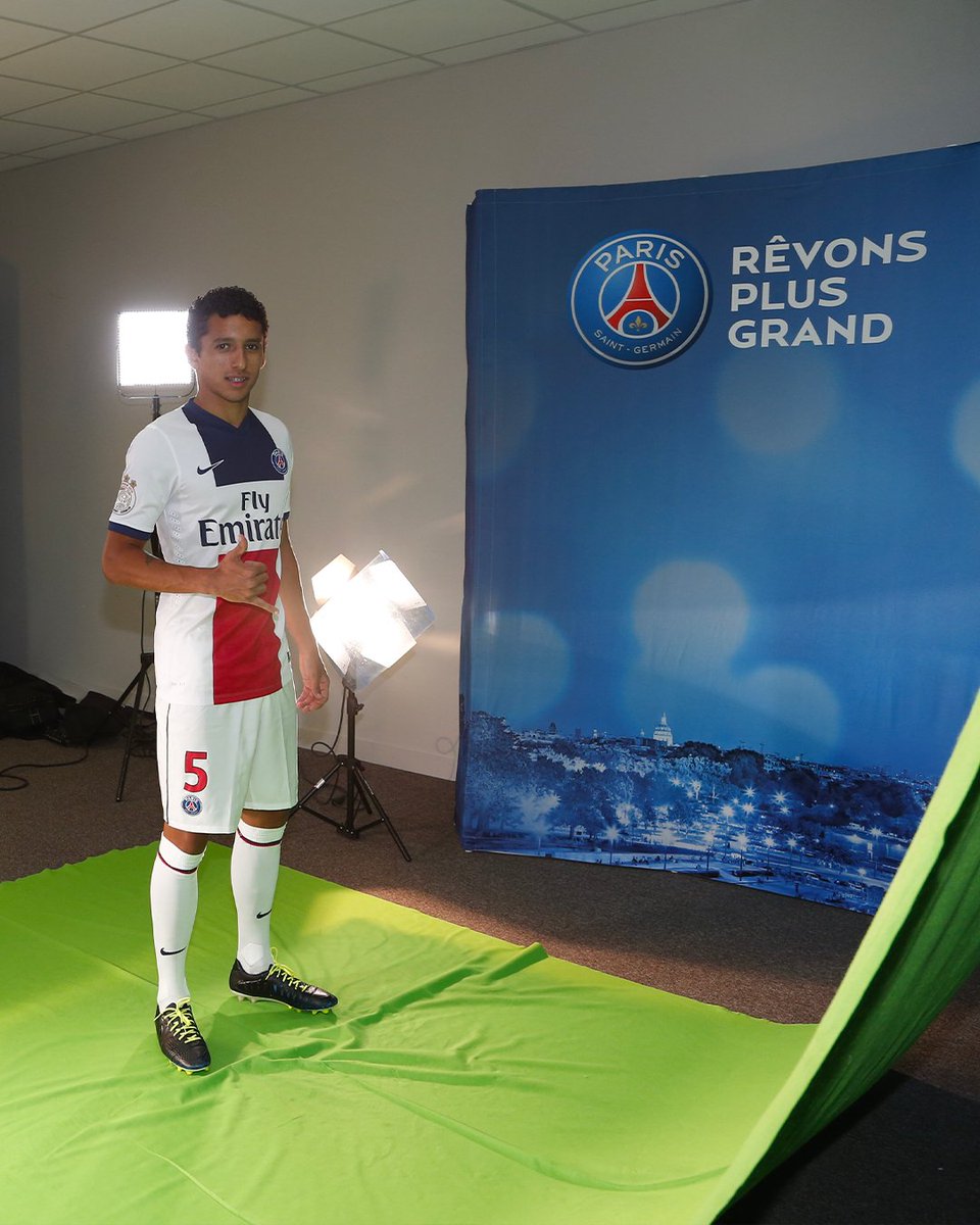 ParisienDuVdm tweet picture