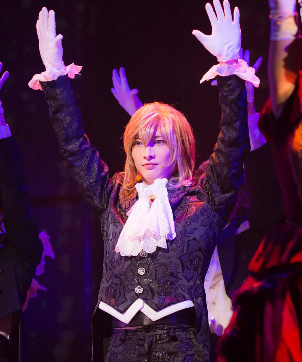 yoshihidesasaki's tweet photo. ミュージカル「黒執事」-Tango on the Campania-

YouTubeプレミア公開されます！
2025年7月19日（土）19:00～

https://t.co/gVP5g4uh4l

全世界で一緒にフェニックスしていただきたい🐦‍🔥
ぜひこの機会にご覧ください！！

#生執事
#黒執事
#ドルイット子爵 https://t.co/Y9oeBWLcYw