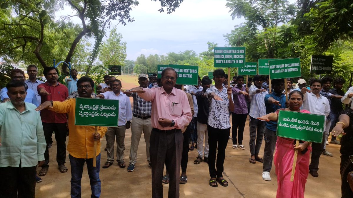 trrgdckandukur's tweet photo. Swatchandhra Swarnandhra Activities at TRR Government Degree College(A) Kandukur.
3rd Saturday, July 19, 2025.

1.Plastic Waste to Art Exhibition.
2.Swatchandhra Pledge 
3.End Plastic Pollution Awareness Rally.
#APCCE
#GDCsSASA
#GDCsPlasticFreeCampus
#TRRGDCKandukur https://t.co/LXBIbTWezu