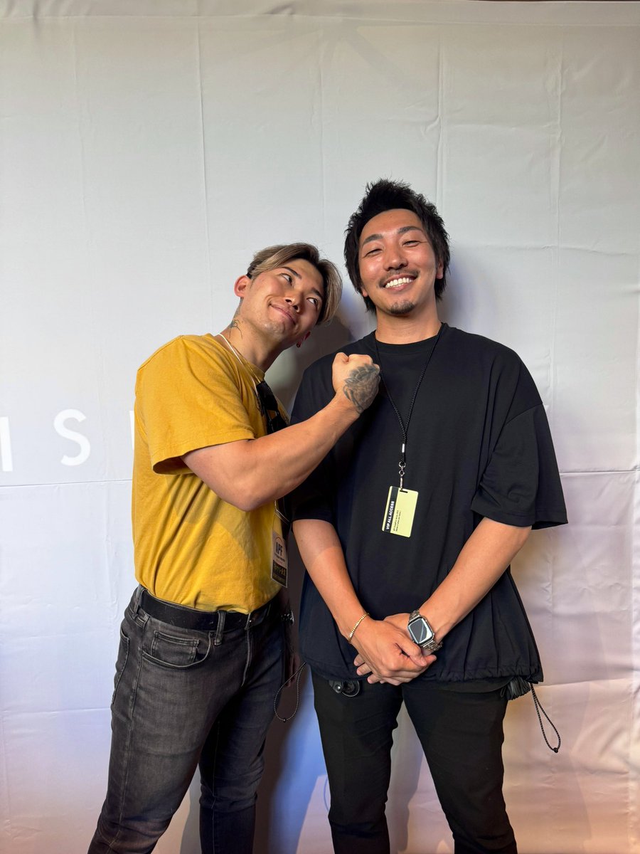 macho_ceo_'s tweet photo. 一昨年、Xで会社について口論した
マッチョ介護の丹羽社長（@yusukeniwa32）と
ついにリアルで対面💥

面と向かって話しマッチョ💪🏽
筋肉と熱量は画面越しではなく、生に限る。伝わり方が違う。 https://t.co/UWBruD7lRv