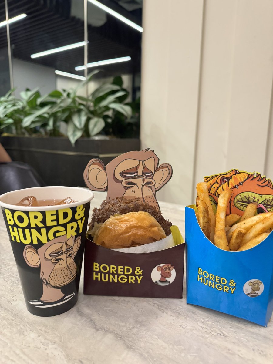 ZygfridS's tweet image. Gm from the best crypto burger @BorednHungry
Thanks for the feast @jbondwagon 🤤🤤🤤