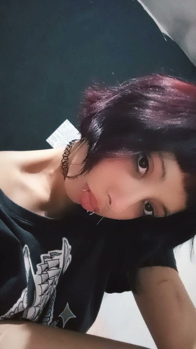 emocentrica's tweet image. Viste cuando decís q te vas a dejar crecer el pelo y te lo achuras todo