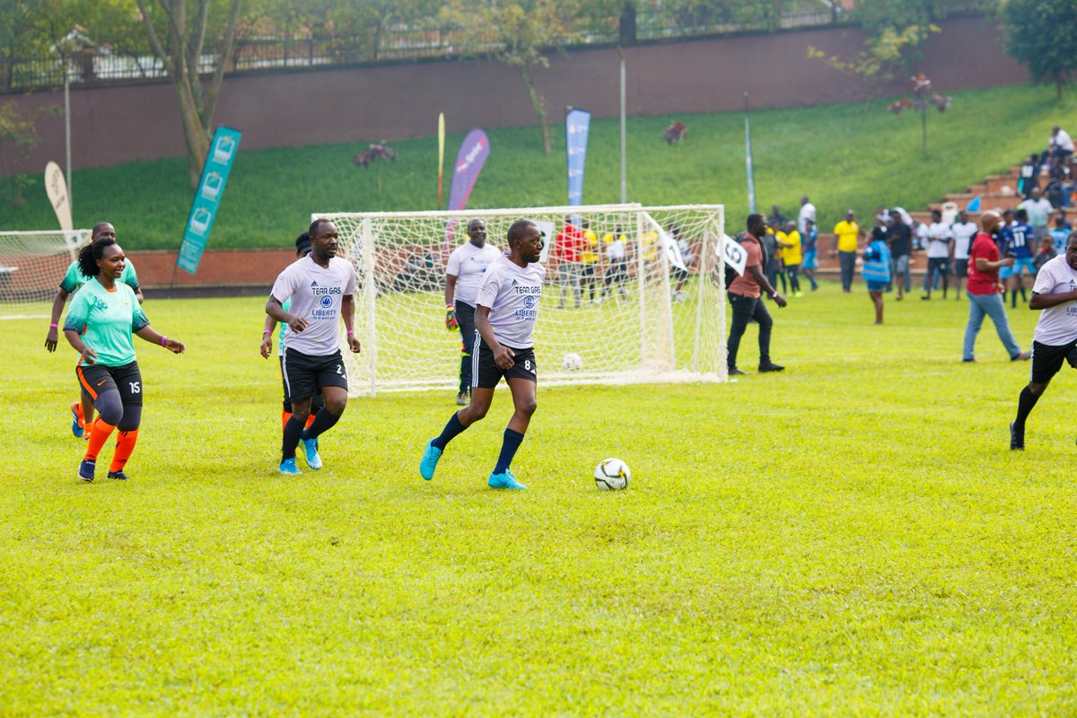 RotaryKiwatule's tweet image. Checkout your score updates;
Rc Manyangwa 2-0 Rc Lukuli
Rc Makerere 0-2 Kampala Ssese
Rc Kampala Nateete 4-0 Rc Kawempe
Rc Kampala South 5-0 Rc Namilyango
Rc Namugongo 0-5 Hoima Kitala
Rc Kampala Uptown 1-1 Kampala Sunshine
#Rotary5Aside #RCKiwatule #RotaryEyamba