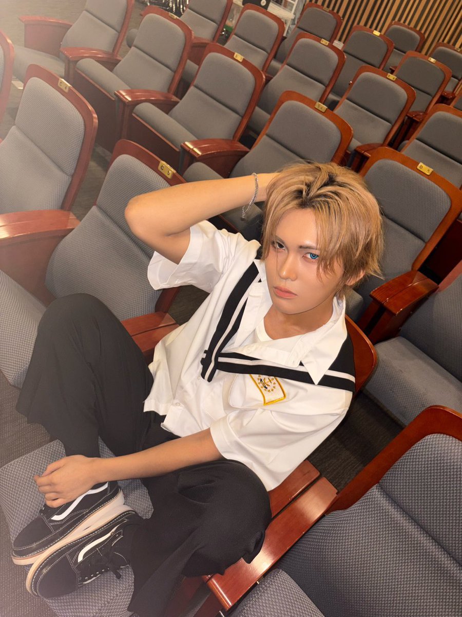 250719 — photo 📷 XLOV's HYUN has us ready to sail across the