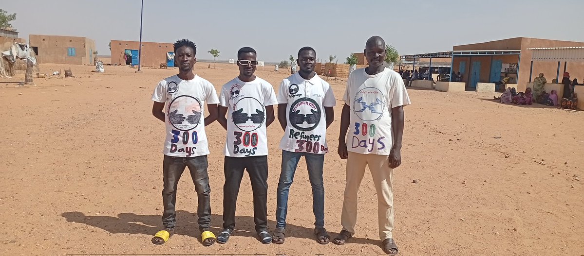 MrsalAhmd95964's tweet image. 300 days of daily peaceful protest at the Agadez Humanitarian Center in front of the @UNHCRNiger office Yes we have been calling for 10 months to demand a better life, but no one has responded to our call yet. We are now dying of hunger.@Refugees @AntonellaNapoli @sighahh @UN_HRC