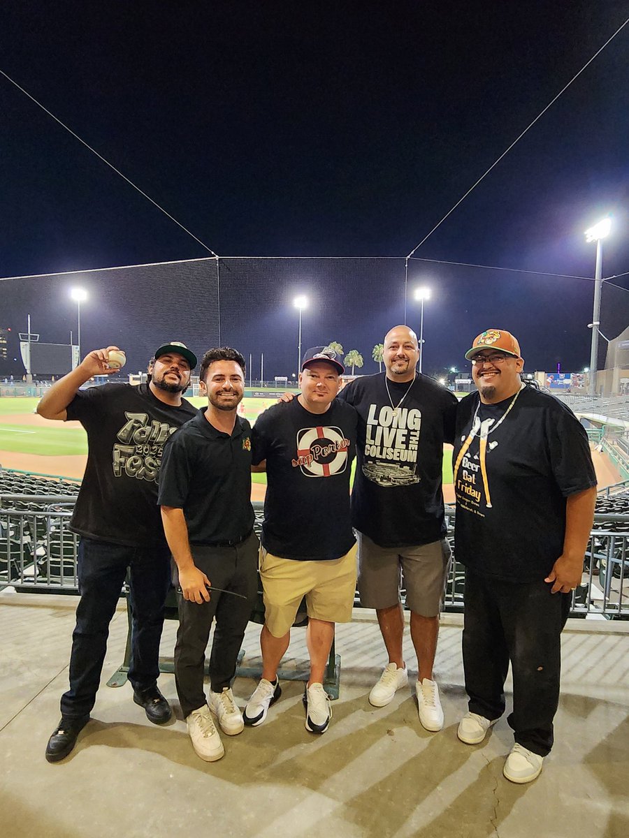 JDawgOakAs72's tweet image. #BeerBatFriday with the @stocktonports was fantastic
No better way than spending #NationalBeerBatDay with friends watching the #CheladasDeStockton win
@TheBeverageBat