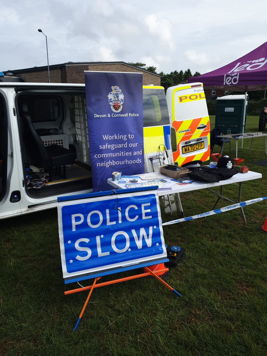 Honiton charter day 
Members of Honiton neighbourhood policing  team 
Are at this event