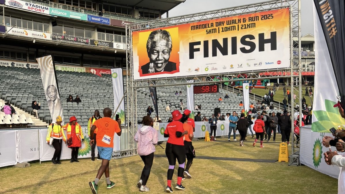 Mahindra_SA's tweet image. This morning, Mahindra South Africa stood alongside over 10,000 South Africans at the 2025 Nelson Mandela Day Walk and Run.
We’re proud to support this powerful event and to walk alongside every South African who showed up and took part.
#MahindraSA #TogetherWeRise