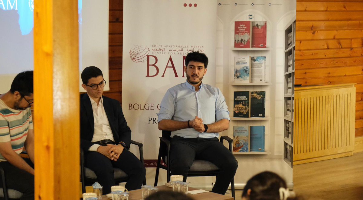 Bölge Araştırmaları Merkezi (@bolgearsmerkezi) on Twitter photo <a href="/_Gokhan_Batu/">Gökhan Batu</a> <a href="/orsamorgtr/">ORSAM</a> <a href="/hursitdingil/">Hurşit Dingil</a> ORSAM Levant Çalışmaları Uzmanı Recep Tayyip Teke, Suriye’deki devrim sürecini ve yaşanan güncel gelişmeleri siyasi ve güvenlik perspektifinden ele aldı
<a href="/orsamorgtr/">ORSAM</a> <a href="/_Gokhan_Batu/">Gökhan Batu</a> <a href="/orsamorgtr/">ORSAM</a> <a href="/hursitdingil/">Hurşit Dingil</a> ORSAM Levant Çalışmaları Uzmanı Recep Tayyip Teke, Suriye’deki devrim sürecini ve yaşanan güncel gelişmeleri siyasi ve güvenlik perspektifinden ele aldı
<a href="/orsamorgtr/">ORSAM</a>