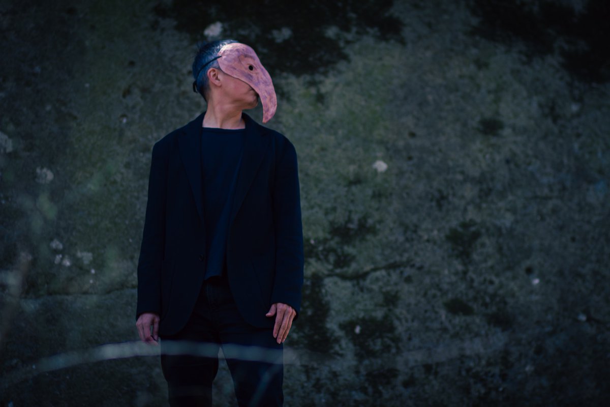 "If Not, Winter" de Johannes de Silentio, és un viatge sonor on el drone i l'electrònica minimalista es dilueixen en capes de silenci.  Ressonaran loops entre les peces d'<a href="/esterferrando10/">esterferrando</a> a Les Golfes de Casa Canals.
🔸 25/07, 19h
🎟️ Inscripció: tuit.cat/7Feof

#MèdolTGN