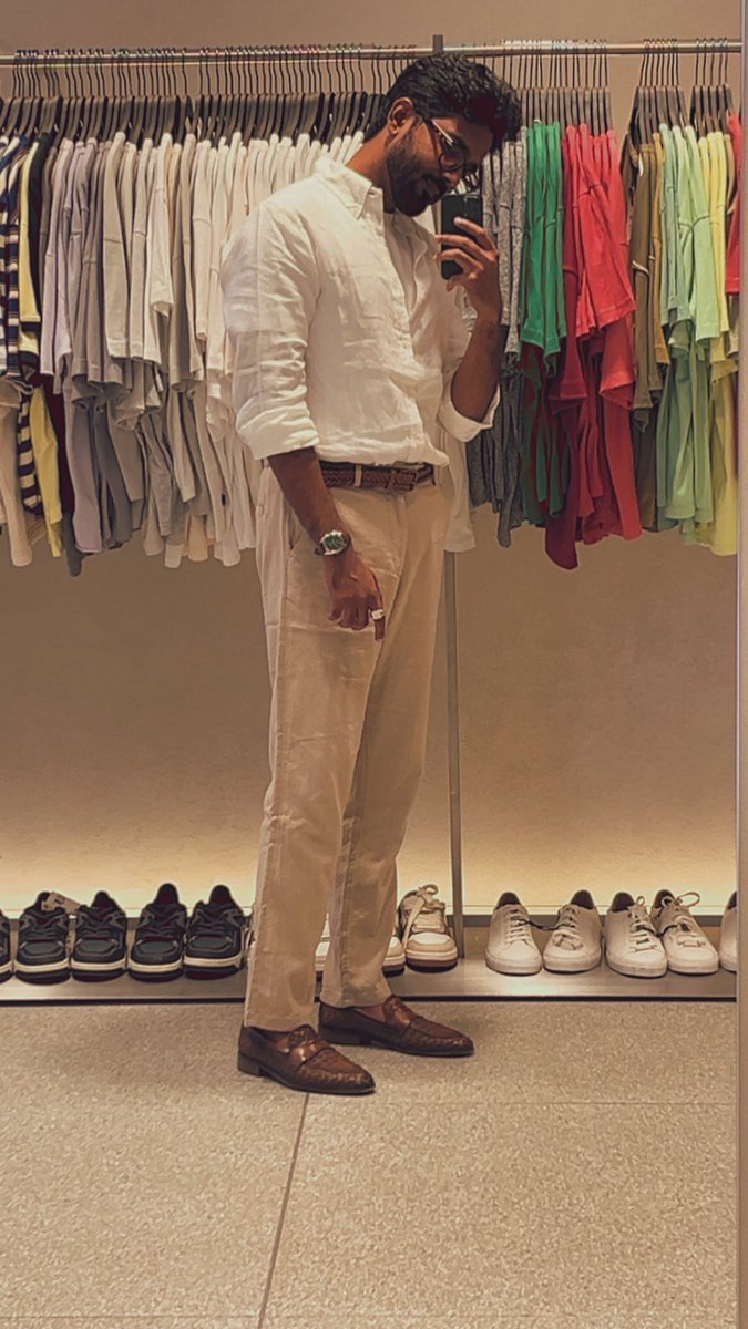 jootawaala's tweet image. Wrinkles on my clothes? That’s just the linen living its best life.