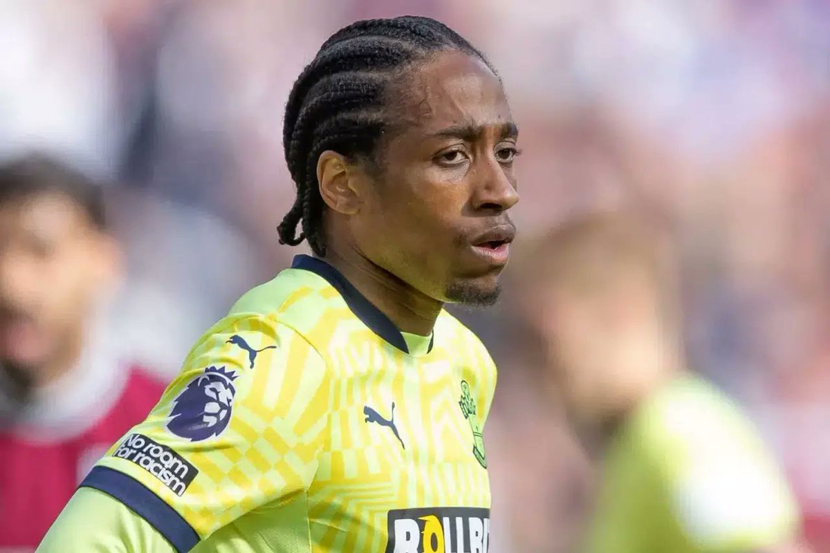 📌 Kyle Walker-Peters, Beşiktaş’ı neden reddetti?
3 kez İstanbul’a gelişini erteleyen yıldız bek, tercihini West Ham United’dan yana kullandı! ⚒️ #Transfer #Beşiktaş #WalkerPeters