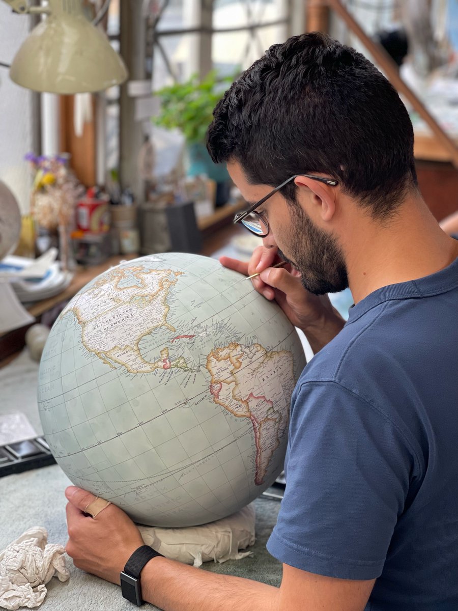 Bellerby & Co Globemakers (@globemakers) on Twitter photo 36cm 'Turquoise Cassini' now available for Quick Delivery with choice of base. Globe spins 360 degrees in a fluid motion by hand in all directions.
bellerbyandco.com/product/quick-… #globemaker #maps 36cm 'Turquoise Cassini' now available for Quick Delivery with choice of base. Globe spins 360 degrees in a fluid motion by hand in all directions.
bellerbyandco.com/product/quick-… #globemaker #maps