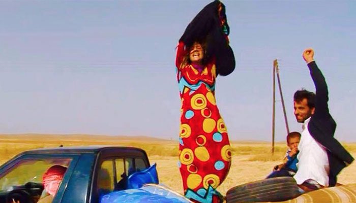 YLMZHUN's tweet image. Şoreşa Rojava pîroz be!
IŞİD barbarlığına karşı halkların umudu olan #RojavaDevrimi 13 yaşında.