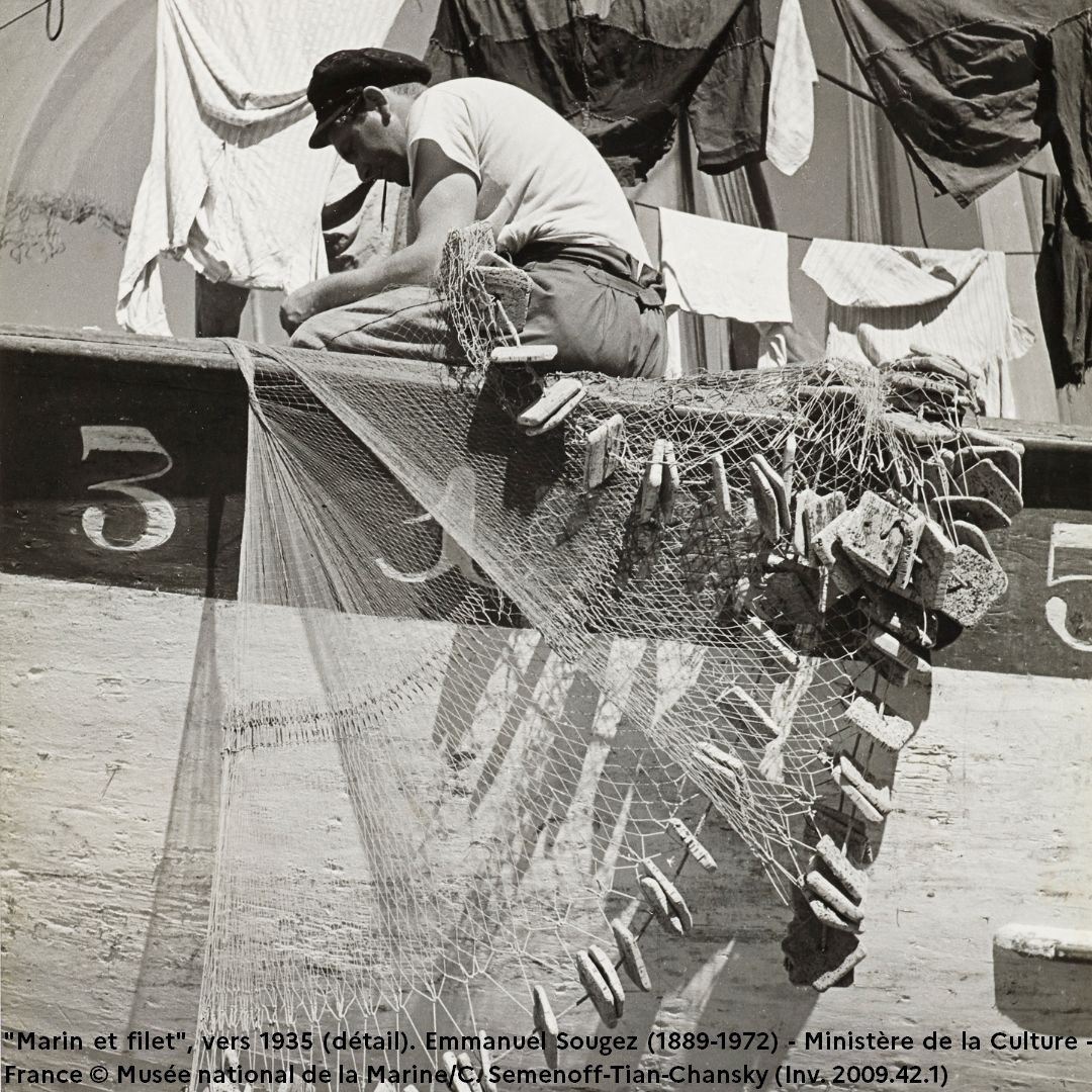 MinistereCC's tweet image. #AnnéeDeLaMer 🌊 📷 | Comment les communautés de pêcheurs ont-elles été perçues par les photographes du 19e siècle au 21e siècle ? Réponses au @museemarine avec "La pêche au-delà du cliché, inédits de la collection".
Jusqu’au 17 août 👉 swll.to/pecheaudelacli…
#LaMerEnCommun