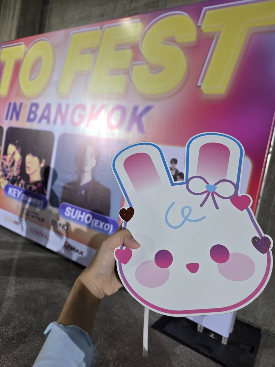 luckyclover805's tweet image. 💕
Istg this is the cutest banner ever!!