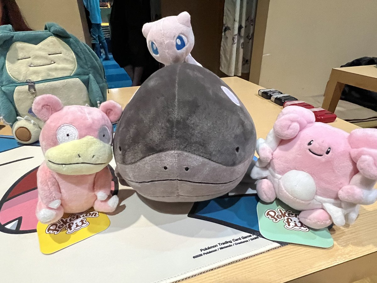 今日はポケカ大会🙌

みんなで楽しくポケカできてよかった✨

次は8月9日あるみたいなので、この日空いてて参加したい方いましたら

D Mお願いします🤲

私も参戦します👍👍

#大阪
#梅田
#ポケカ
#ポケモンカード
#ポケカ好きな人と繋がりたい