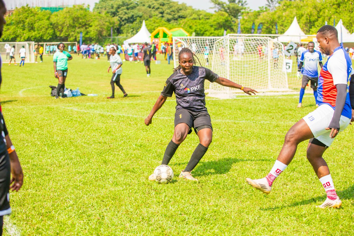 RotaryKiwatule's tweet image. Rotaract Club scores:
Rac Konge Lukuli 1-2 Rac Wakiso Central
Rac Kololo 5-0 Rac Kampala Mahaba
Rac King Ceaser 4-0 Kampala Maisha
Rac Cape Munyonyo 0-0 Rac Muyenga Tankhill
Rac Nangabo 1-0 Kampala Kibuli
#Rotary5Aside #RCKiwatule #RotaryEyamba