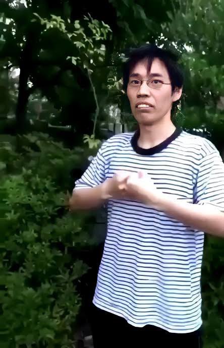 Post by ネットミーム図鑑 on X: 21歳 拳で