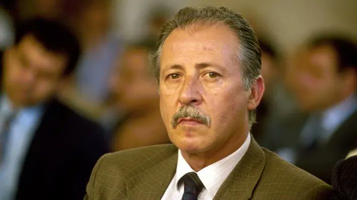 magabarroi's tweet image. Un grande Uomo, poi magistrato, non so cosa sia successo, non credo sia stata solo la mafia, avevano scoperto il cuore della criminalità, radicata anche nel Palazzo, per questo sono stati uccisi, la mafia ha eseguito l'ordine, il colpevole è ancora libero, non sapremo mai niente
