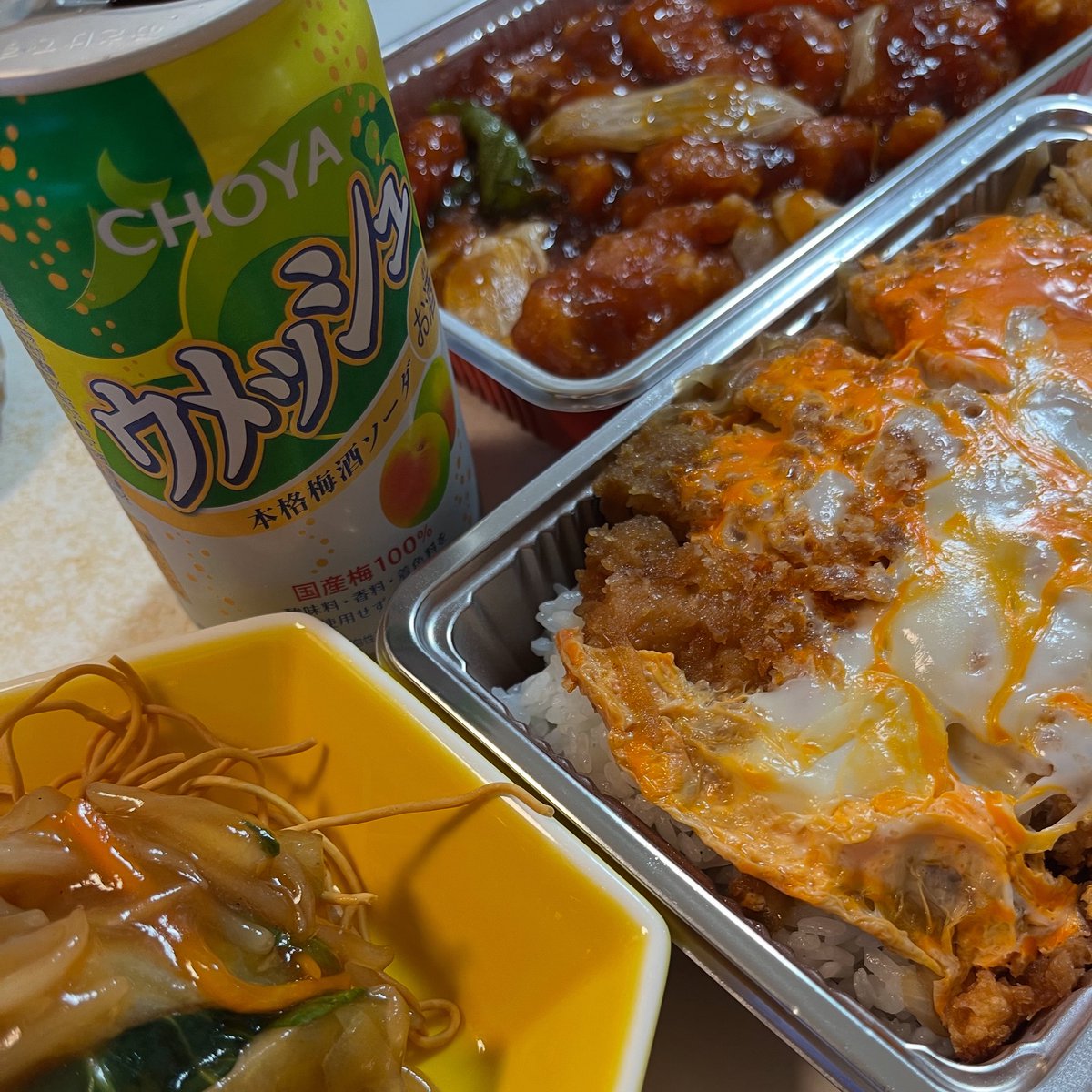 danchiing's tweet image. UR北砂五丁目団地 三龍亭にてカツ丼と酢豚とかた焼きそばをテイクアウト カツとご飯のあいだの甘い玉ねぎがまいう! #URテナント #団地商店街