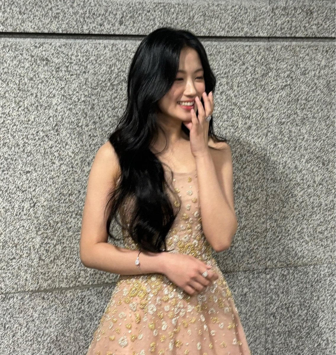 myhyeppyoon's tweet image. 250505 hyeyoon lives in my head rent-free. she was absolutely breathtaking