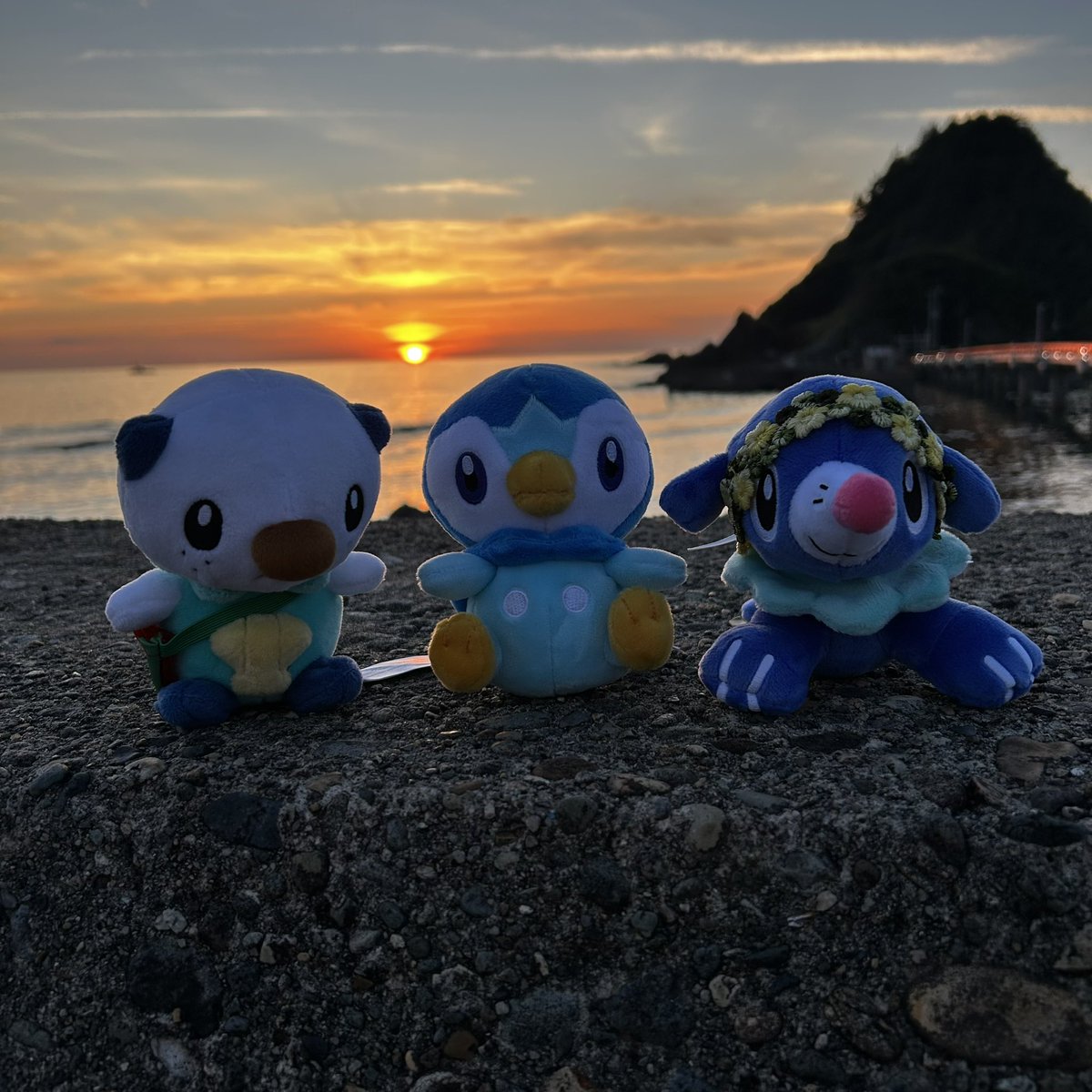 そこに3匹のポケモンがおるじゃろ