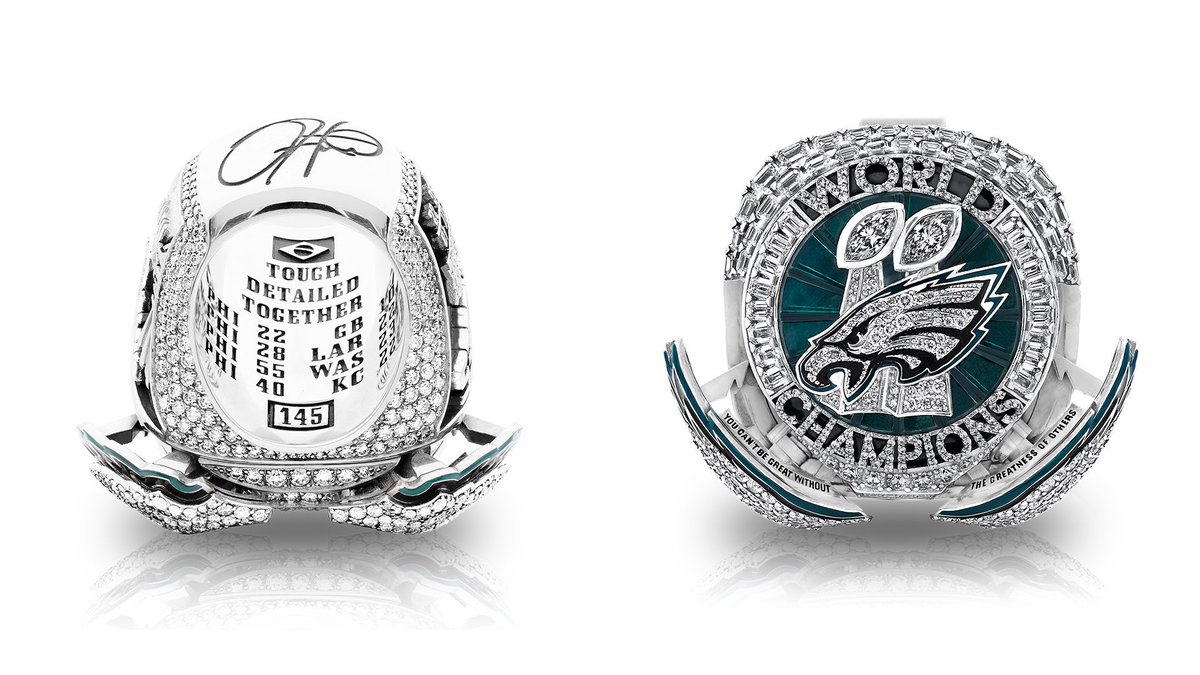 ZBerm's tweet image. Some of the details of the Eagles' Super Bowl rings...
- 40 points of diamonds in "WORLD CHAMPIONS" for the 40 points scored in the Super Bowl. In between, there are two Lombardi Trophies and the Eagles' logo
- Wings that open that revealing a Nick Sirianni motto as a hidden…