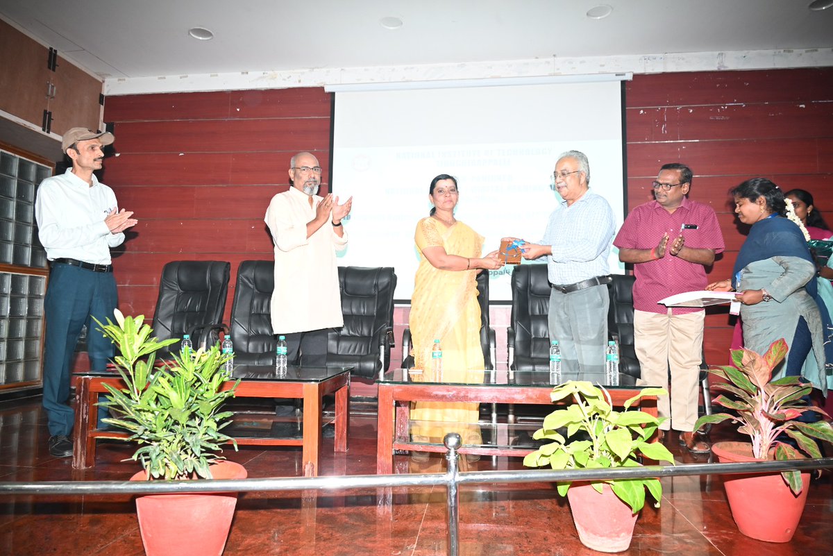 ReachNITT's tweet image. ✨ Celebrating the 30th National Reading/Digital Reading Month at NIT Trichy!
The Central Library, NIT Tiruchirappalli, proudly observed the 30th National Reading/Digital Reading Month from 19 June to 18 July 2025.