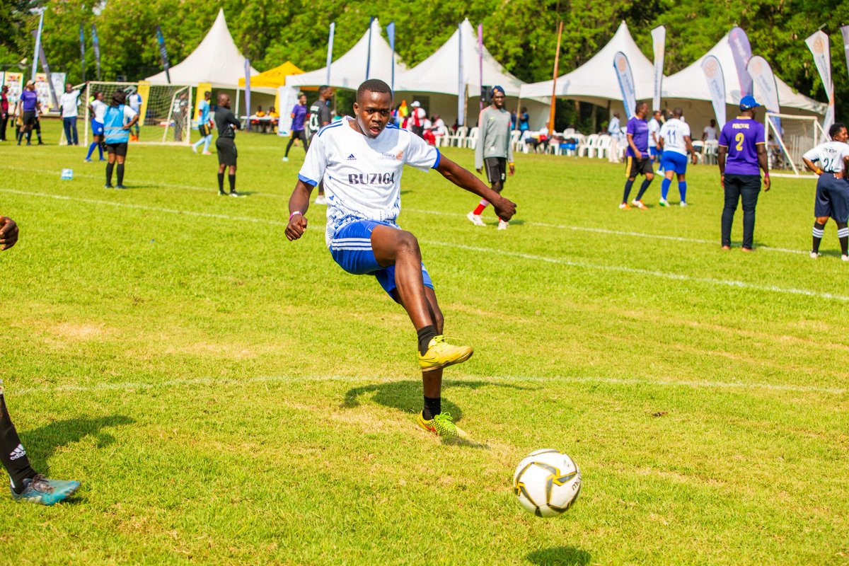 RotaryKiwatule's tweet image. Rc Kampala North 1-4 Kampala Ssese
Rc Kira 4-2 Rc Kanyanya
Rc Manyangwa 0-7 Nansana Metro
Rc Seguku 3-0 Ntinda Metro
Rc Kampala day breakers 4-1 Rc Lubowa
Rc Kyadondo 1-5 Rc Sonde
#Rotary5Aside #RCKiwatule #RotaryEyamba