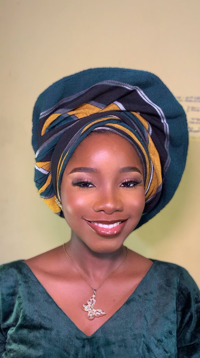 Fimidara7's tweet photo. Hi, I am a really good Makeup Artist available in Ibadan 🤭
I do a range of glams from soft to bold looks on different skin tones and I deliver flawlessly every time.
Send a DM to book a slot or for further enquiries.

📍 : Akobo, Ibadan
https://t.co/NItKHkuY8z https://t.co/qs0gS2Yt9Y