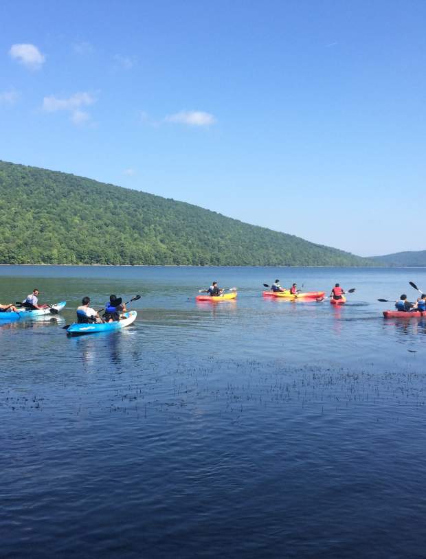 HardestyRECNY's tweet photo. You can never run out of fun when you're on the lake! #LakeSeason

📸 Finger Lakes

#LakeHomesRealty #LakeLife #LakeLifestyle #LakeLiving #LakeHouse #LakeVibes #LakeFun #LakeLove #Lakeside #LifeontheLake #OwascoLake #SenecaLake #CayugaLake #fingerlakes https://t.co/BwQ0YP4idz