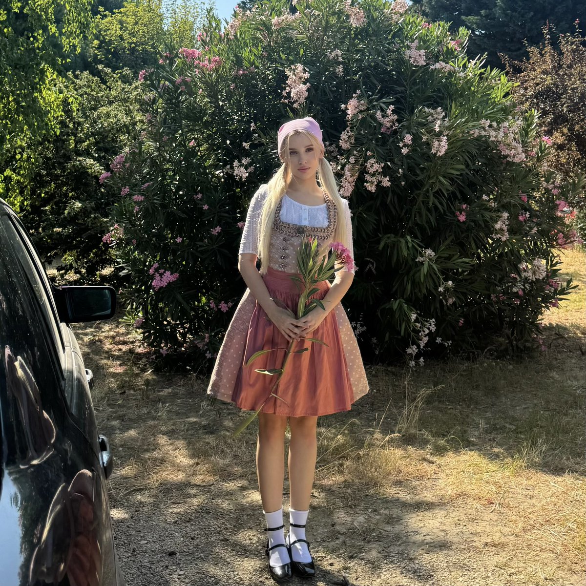 Hep böyle giyinemiyor muyuuz????