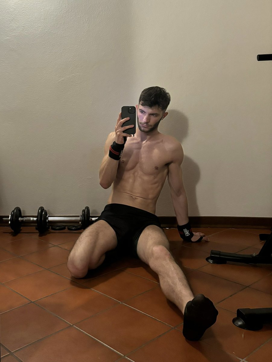 Enee (@thatnotyourshow) on Twitter photo 