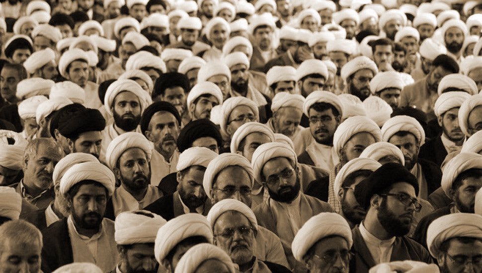 kalbalouchi's tweet image. امارات را میبینید چقدر پیشرفت کرده؟!
حالا تصور کنید اگر کشورشان مثل #ایران چهار فصل بود، نفت و گاز ایران را داشتند، معدن، کشاورزی و نیروی انسانی ایران را داشتند، الآن کجا بودند؟!
حاکمِ دلسوز و خیرخواه از بیابان بهشت میسازد و حاکم اجنبی و بیتفاوت بهشت را به جهنم تبدیل میکند.