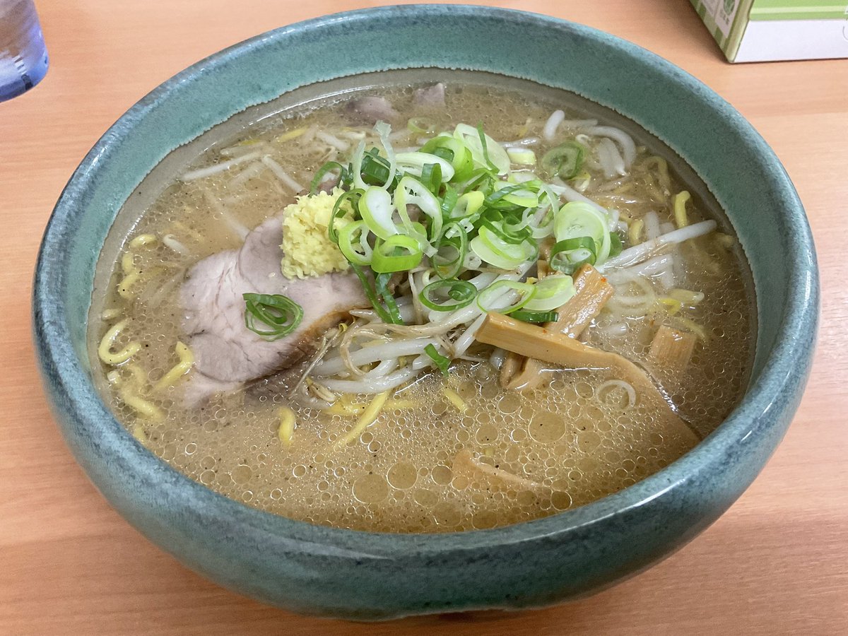 milky_milkyn's tweet image. 今日は豊平区へ用事の帰り人気の彩未味噌ラーメンを食べました🍜😋そして芸能人のサイン✍️が沢山あり吉永小百合さん橋本環奈さん手越祐也さんです♪他、北海道に食べに来てたんですね♪😉凄く嬉しいです♪皆さんサイン探してみてね🥰
#橋本環奈　#吉永小百合　#手越祐也　#彩未　#札幌市　#麺屋彩未