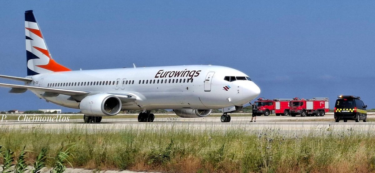 FlightModeblog's tweet photo. On July 17, 2025, #Eurowings flight #EW658, Boeing 737-800 (OK-TSU), from #Cologne, Germany, to #Kos, Greece. Shortly after takeoff from Cologne runway 31R, the crew noticed an issue with one of the left main tires.

📷 ©️Petros Cheimonettos/FB

#Rhodes #Greece #Germany #aviation https://t.co/lAXhqBBi9D