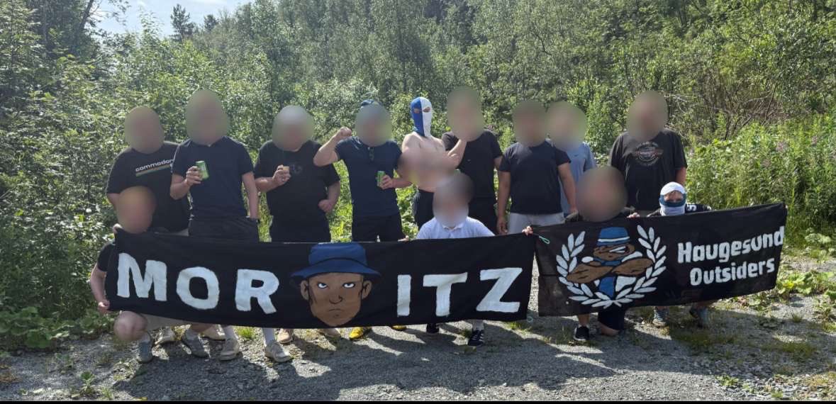 Haugesundsfineste (@skdfineste) on Twitter photo Miljøet vokse, Deiligt å se. Grattis med slipp <a href="/Byass93/">Rabinowitz</a> <a href="/1993Araber/">Haugesunds-Stolthet</a> og resten av yngre gjengen. Kjør Vålerenga borte Miljøet vokse, Deiligt å se. Grattis med slipp <a href="/Byass93/">Rabinowitz</a> <a href="/1993Araber/">Haugesunds-Stolthet</a> og resten av yngre gjengen. Kjør Vålerenga borte