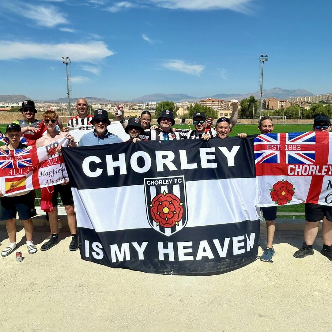 Special, special moments shared with our supporters. 🖤🤍

#WeAreChorley