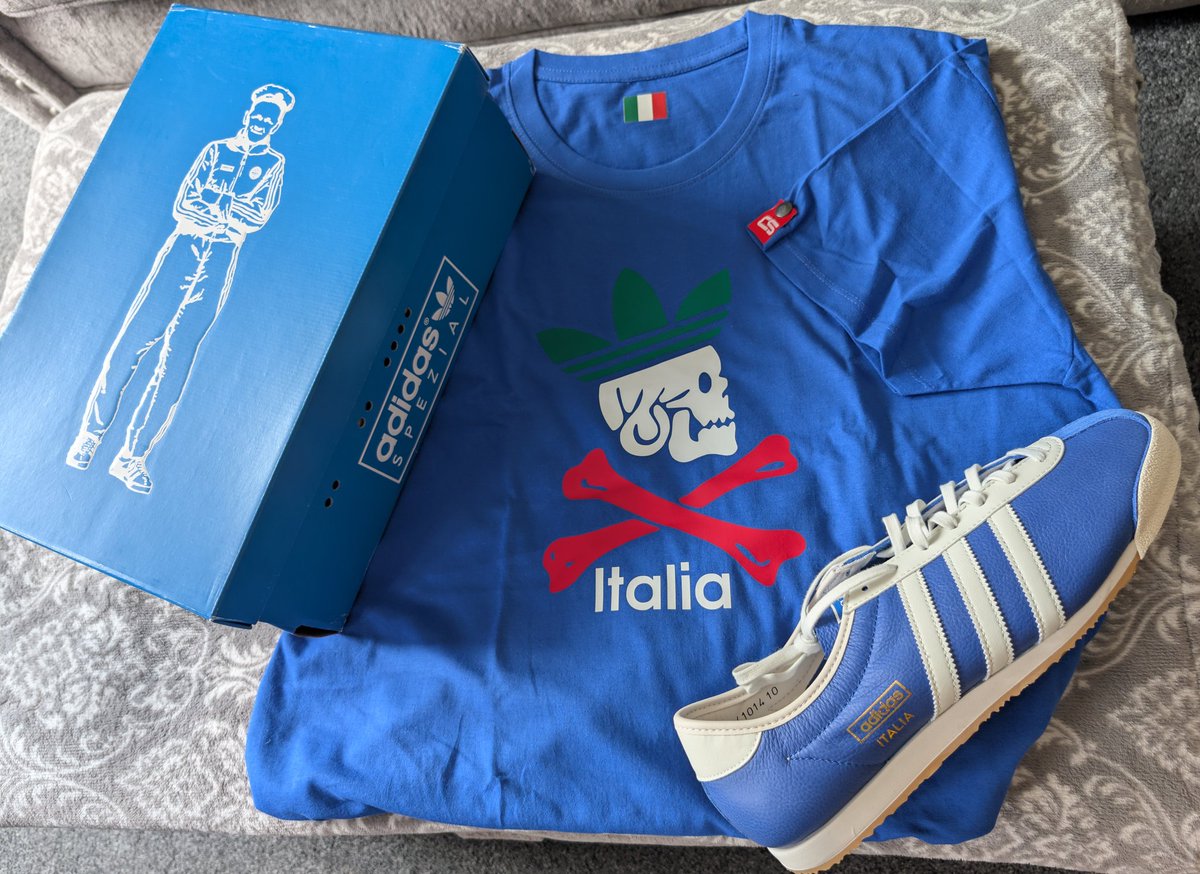 Nick Anderson (@forzawolves) on Twitter photo Company Suisse 1st class service and shipment again after placing the custom design 2 days ago. Baz your designs are excellent and personalised perfection.
Up the independents every get on board <a href="/CompanySuisse/">Company Suisse π¨π</a> Company Suisse 1st class service and shipment again after placing the custom design 2 days ago. Baz your designs are excellent and personalised perfection.
Up the independents every get on board <a href="/CompanySuisse/">Company Suisse π¨π</a>