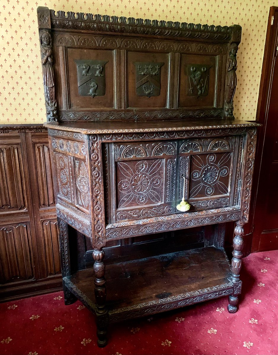 2016industrial's tweet image. Another of the Huguenot pieces I bought. I believe they call it a Dressoir 🤔 yet again the Symbolism is heavy. #huguenot #french #workshop #restoration #antique